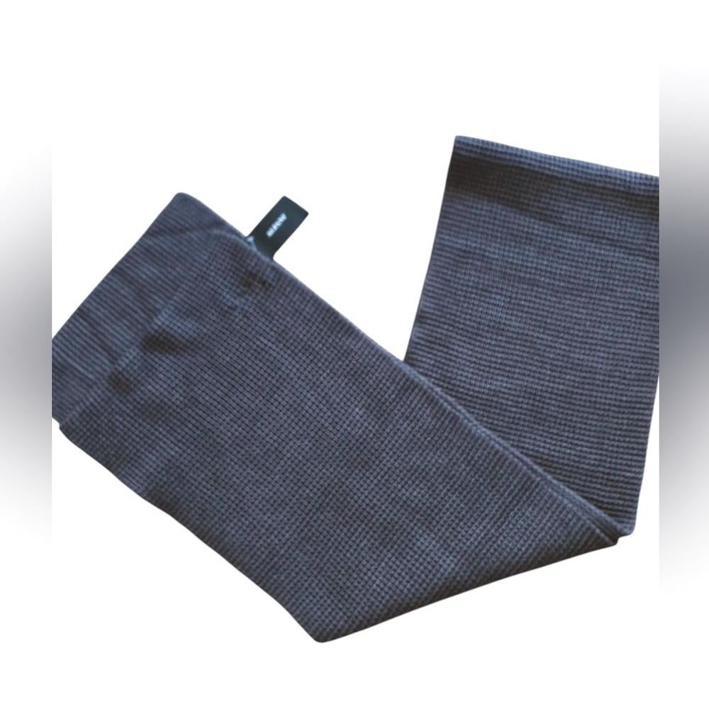 MAKE OFFER💥 Brand New Alfani Men’s Gray soft Scarf gift